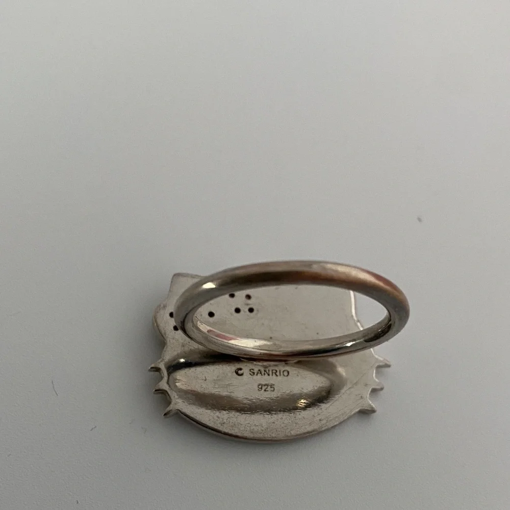 Hello Kitty Sterling Silver Ring with Pink Gem Stone Bow Size 8 - Picture 9 of 11
